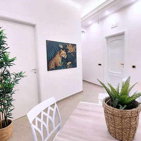 Grande & Favoloso Vicino Il Museo Madre Neapel