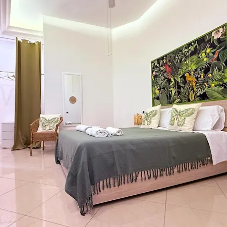 Lägenhet Grande & Favoloso Vicino Il Museo Madre