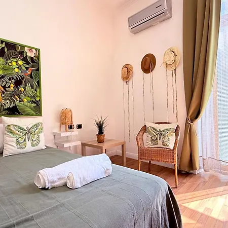 Grande & Favoloso Vicino Il Museo Madre Neapel