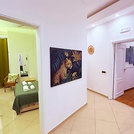 Grande & Favoloso Vicino Il Museo Madre Lägenhet Neapel